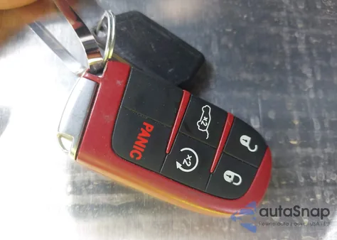 2020 Jeep Grand Cherokee Trackhawk 4X4 z USA, uszkodzony, nr VIN 1C4RJFN9XLC438641